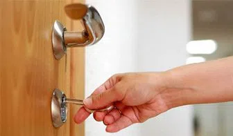 Boca Raton Expert Locksmith Boca Raton, FL 561-692-4268 - 13-Re-Key-Locks